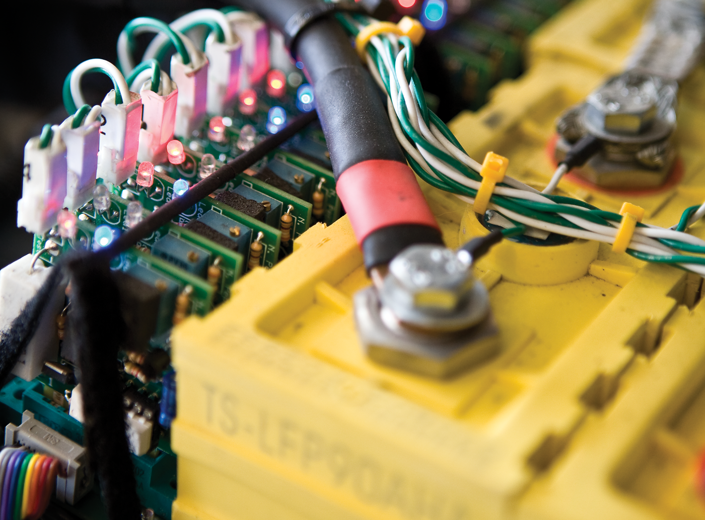 Battery with electrical connections